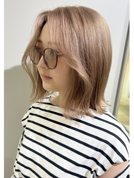 ユーフォリア 新宿店(Euphoria) 暖色ベージュ