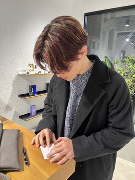 アイズ 海老名(AIZU) ニュアンスパーマ ハイライト メッシュ ワインレッド センター