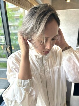 サニーサイドサロン(SUNNY SIDE SALON) ショート×プラチナホワイト