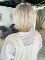 ロナ 岡崎竜美丘店(RONA)&nbsp;3ブリーチホワイトカラー