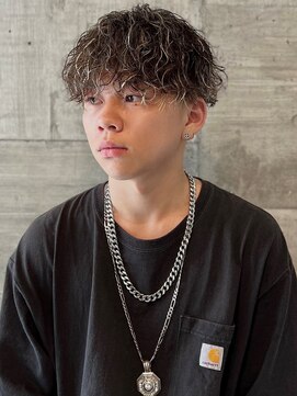 ビンゴ(BINGO) 1824黒髪ハイライトメッシュツイストスパイラルマッシュパーマ