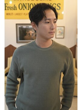 フォーコーナーズカットショップフェイビーズ 名古屋西(FourCornersCutShop favey's) ヤスナガ　センターパート