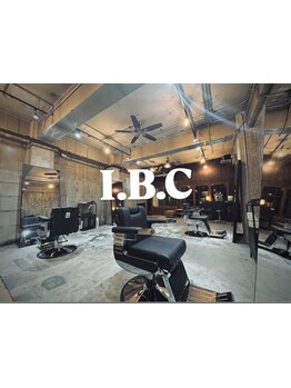 広々とした空間でマンツーマン施術。メンズスタイリストのみの少人数プライベートサロン！