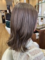 ジップ 浜田店(zip)&nbsp;シアベージュ×20代ゆるふわスタイル