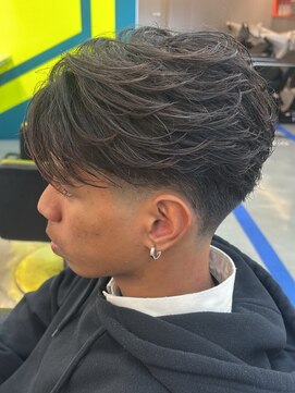 ダズルヘアラッシュ(DAZZLE hair RUSH) アクティブショート/フェードニュアンスパーマフェザーパーマ