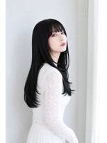 レア(Lea)&nbsp;ロング×顔周りレイヤー