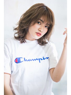 ヴァンクシー バイ ルナ(VANKCY by Luna) 外ハネボブ 伸ばしかけ アッシュブラウン 向ケ丘遊園 20代 30代