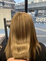 バダス(Badass)&nbsp;ミルクティーベージュ、イエローベージュ