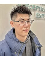 ロミーオム 本厚木(ROMMY. Homme)&nbsp;刈り上げソフトツイストパーマ無造作アップバングメンズヘア