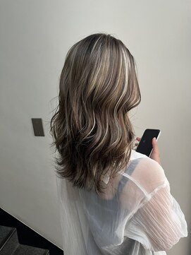ノーム 横浜(NORM) ケアブリーチ　白髪ぼかし　ハイライトカラー