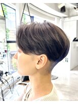 メモリーズ 表参道(Memories)&nbsp;大人刈り上げショートショートヘア20代30代40代50代白髪ぼかし