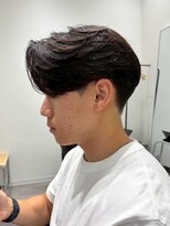 カルム(kalm) 毛流れセンターパートニュアンスパーマカルマヘアメンズパーマ
