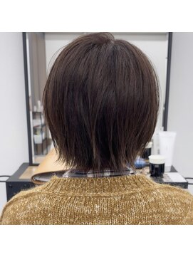 ボーイッシュショート/ナチュラルブラウンベージュ/30代40代