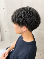 ウルッシュ(Urlush) 立体感抜群の波巻きメンズパーマ