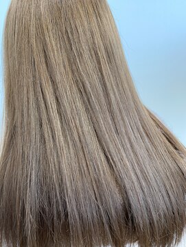 ブルーム(BLOOM) ホワイトベージュ