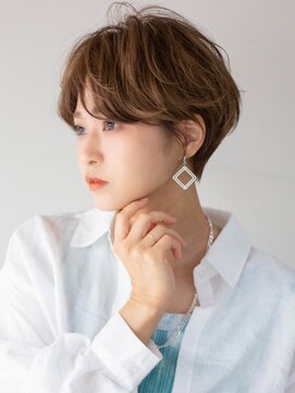 サーカス バイ ビュートリアム 青山(CIRCUS by BEAUTRIUM) マッシュショート 大人可愛い うる艶髪 暖色系カラー 30代40代