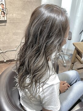 ミエルヘアーエスト 新宿店(mielhair est) ハイライト×アッシュベージュ【新宿】