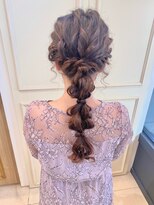 ヴィーヴォ 天六店(VIVO)&nbsp;【VIVO】西屋綾香 編み下ろしヘアアレンジ 結婚式 二次会ヘア