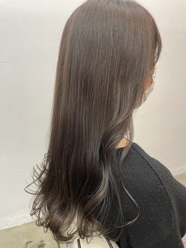 シーヤ(Cya) カラーで髪質改善◎ロングでもひっかりのない毛先まで潤う美髪