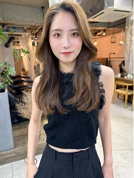 インビテーション(invitation) 大人かわいいレイヤーカット顔周りカット前髪カットくびれヘア