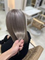 カリーナ(CARINA)&nbsp;ハイトーンカラー/艶髪