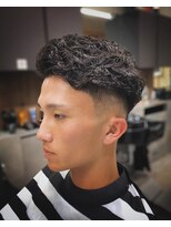 フジヤマバーバーショップ エビス(FUJIYAMA BARBER SHOP ebisu)&nbsp;スキンフェードメンズパーマピンパーマビジネスOK【ebisu】