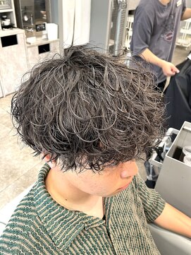 ノイセル 心斎橋(Noisyle) guest snap 刈り上げ前下がりマッシュ×波巻きスパイラル