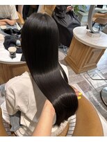 プアメリア 名古屋(Puamelia)&nbsp;ストレート×艶トリートメント☆ロング［名古屋］