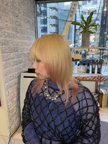 ヘアー アレス(hair ales)&nbsp;抜きっぱなし、ブリーチカラー、レイヤーカット、こなれミディ