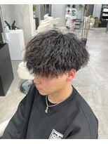 アレス バイ シカ 神戸三宮元町店(ALLES by Cica)&nbsp;神戸三宮波巻きツイストスパイラルパーマツーブロック刈り上げ