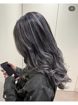 サロンレピア(Salon LEPIA) ハイライトとグレージュのハイトーンカラー