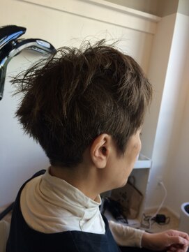 カタチヘアー(HAIR) かりかりのショートヘアのカタチ