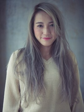 グランシャリオ 笹塚店(Grand Chariot) 【GrandChariot 笹塚】ホワイトシルバーカラー