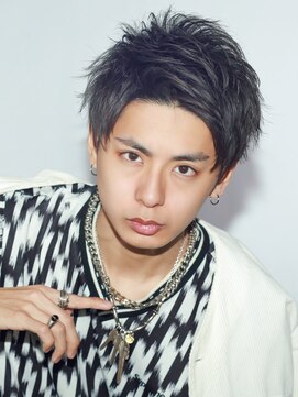 リップス 池袋(LIPPS) アップバングショートレイヤーソフトツーブロック刈り上げ