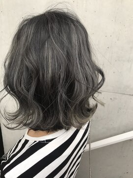 リアン(Lien) Lien☆コントラストハイライト×外ハネボブ×デザインカラー