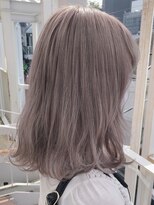 ベティ(Bettie) 透け感たっぷり クリームベージュ