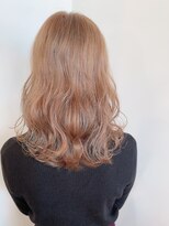 ジップ 緑店(zip)&nbsp;ピンクベージュカラー×３０代柔らかフェミニン