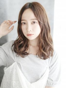 ナル 白山神社参道通り店(nalu) Aラインミックスカールスタイル