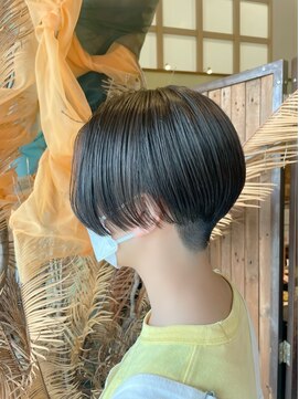 リミックス 南国店(remix) ぱっつん刈り上げ