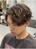 センターパートツイストスパイラルパーマメンズマッシュパーマ
