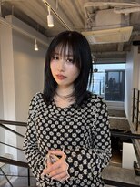 20代30代寒色系カラーシースルーバンク艶感ストレート透明感