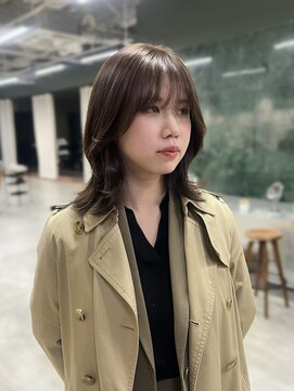 ソピ バイ インビテーション(sopi by invitation) ミディアムレイヤー/くびれヘア/オリーブベージュ/*