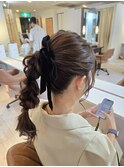 編みおろしポニーテール