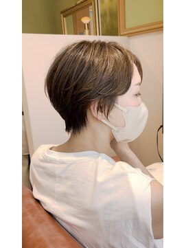 メモリーズ 水天宮前店(Memories) ミセスショート小顔ひし形50代60代にオススメ骨格補正