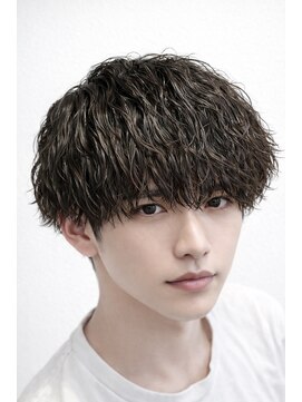 波巻きツイストスパイラルパーマ　メンズマッシュ