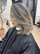 ベルマスガ(bell_masuga)&nbsp;バレイヤージュ/外国人風/グレージュカラー