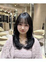 ジル(JILL)&nbsp;大人かわいいミディアムレイヤー/ザクザクレイヤー/ワンホンヘア