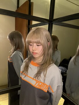 リー 梅田(Lee) Minato/ホワイトベージュ/レイヤーカット