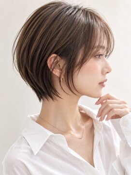 ザ シー 海老名(The C) 20代30代40代50代ナチュラル大人可愛いレイヤーショートボブ