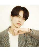 サニー 梅田(Sun.ny)&nbsp;カルマパーマで作る大人のセンターパート